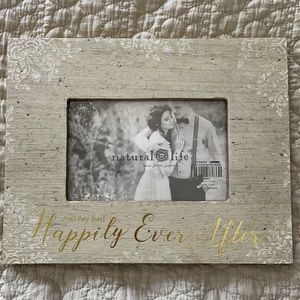 Happily Ever After Frame📸